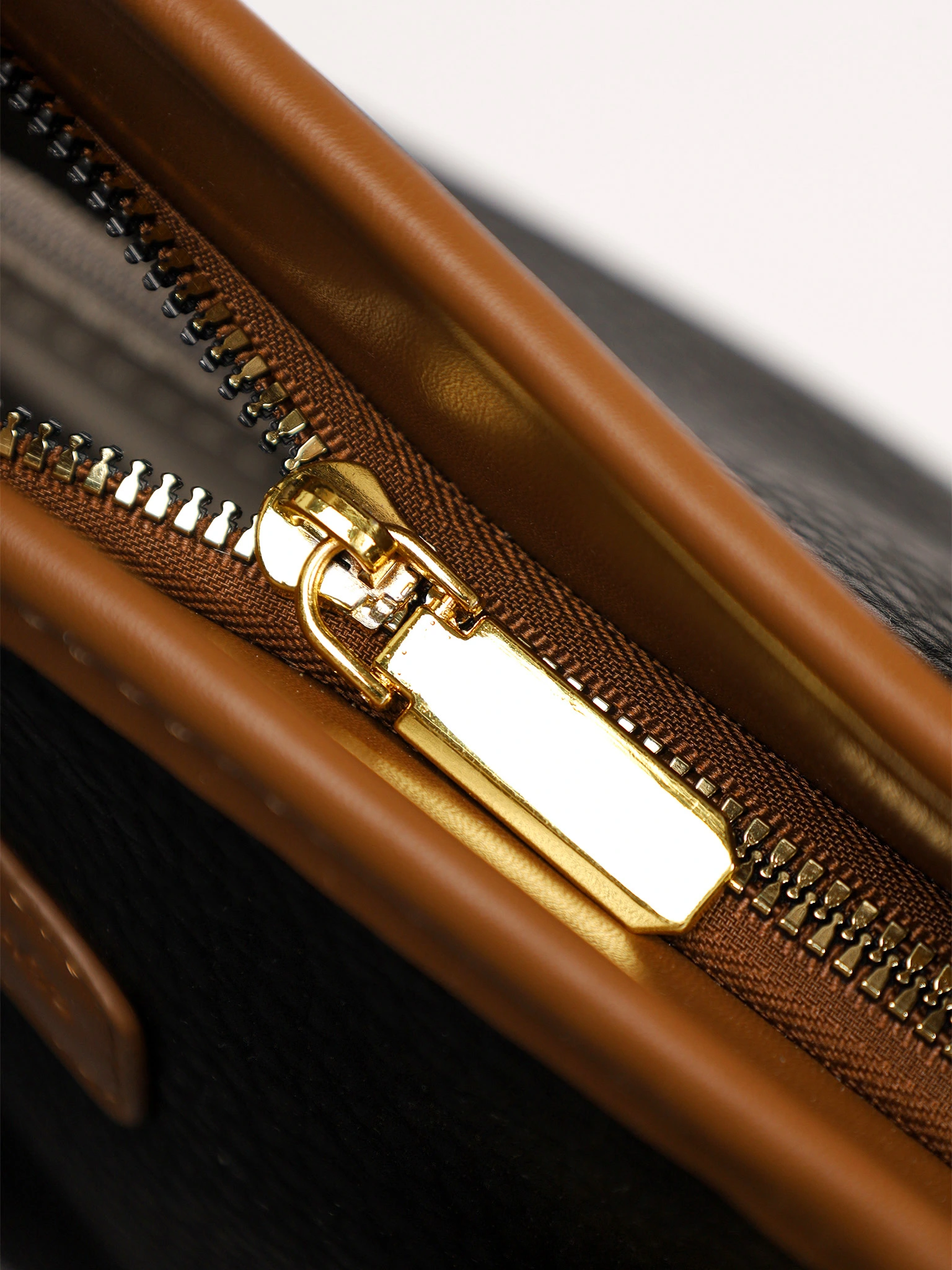 Сумка-тоут с ключницей в ассортименте